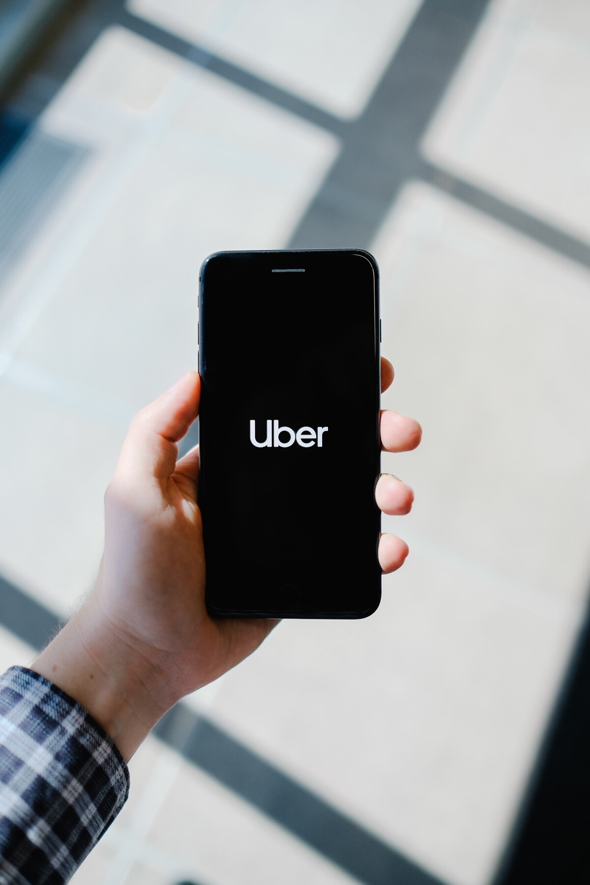 Uniknuté data poukazujú na kontroverzné podnikateľské praktiky spoločnosti Uber v rokoch 2013 až 2017.