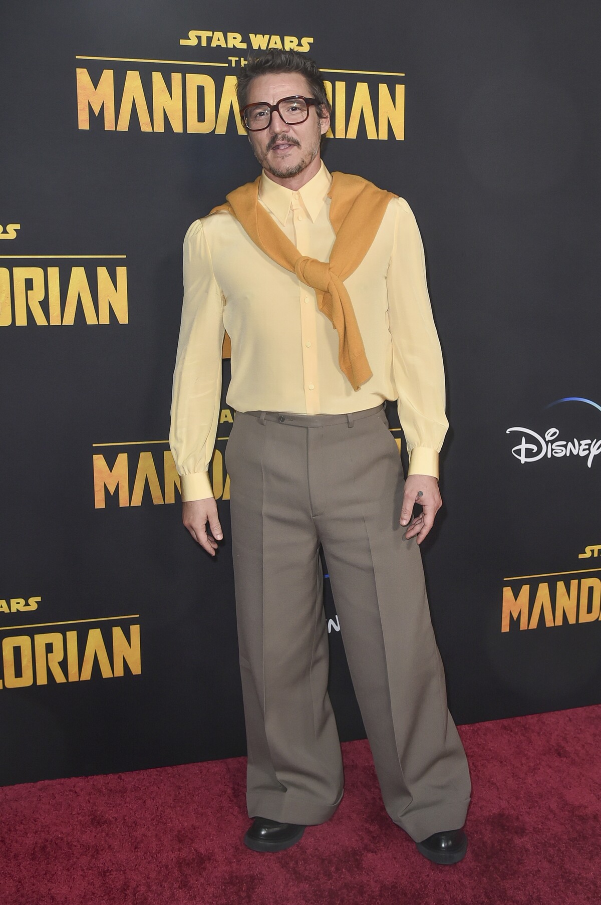 Pedro Pascal na premiére tretej série seriálu The Mandalorian v Los Angeles.