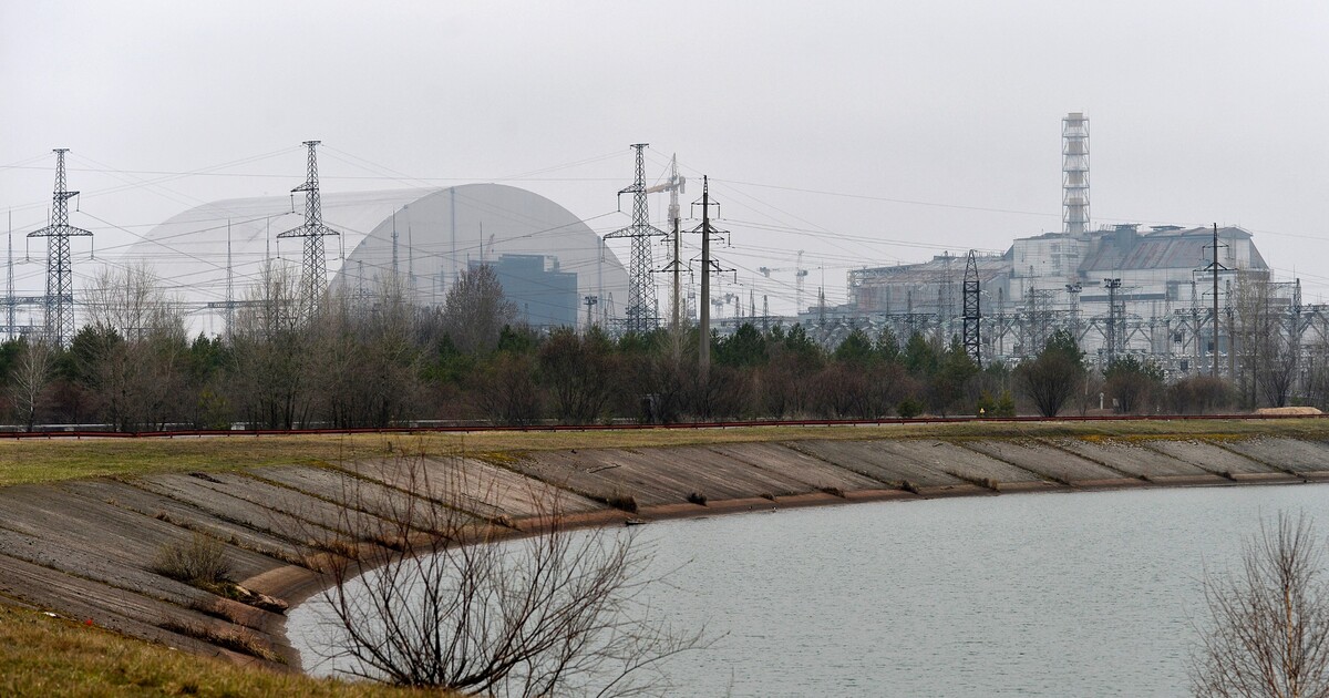 Do sarkofágu elektrárny v Černobylu narazil dron, na místě vypukl požár