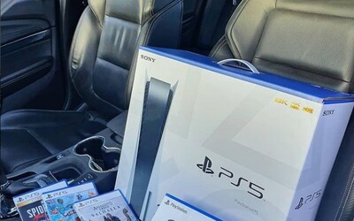 22-ročný americký reseller nakúpil cez 200 kusov Playstation 5 a zarobil len za niekoľko dní cez 40-tisíc eur