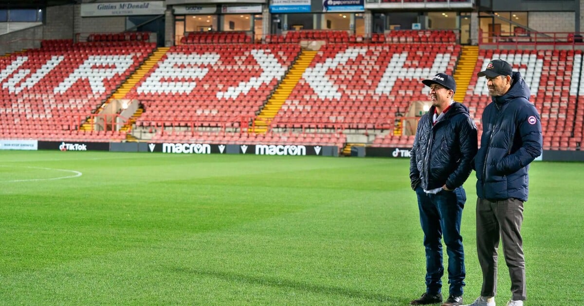 Fotbalový klub Ryana Reynoldse slaví další postup. Wrexham je krůček od Premiere League