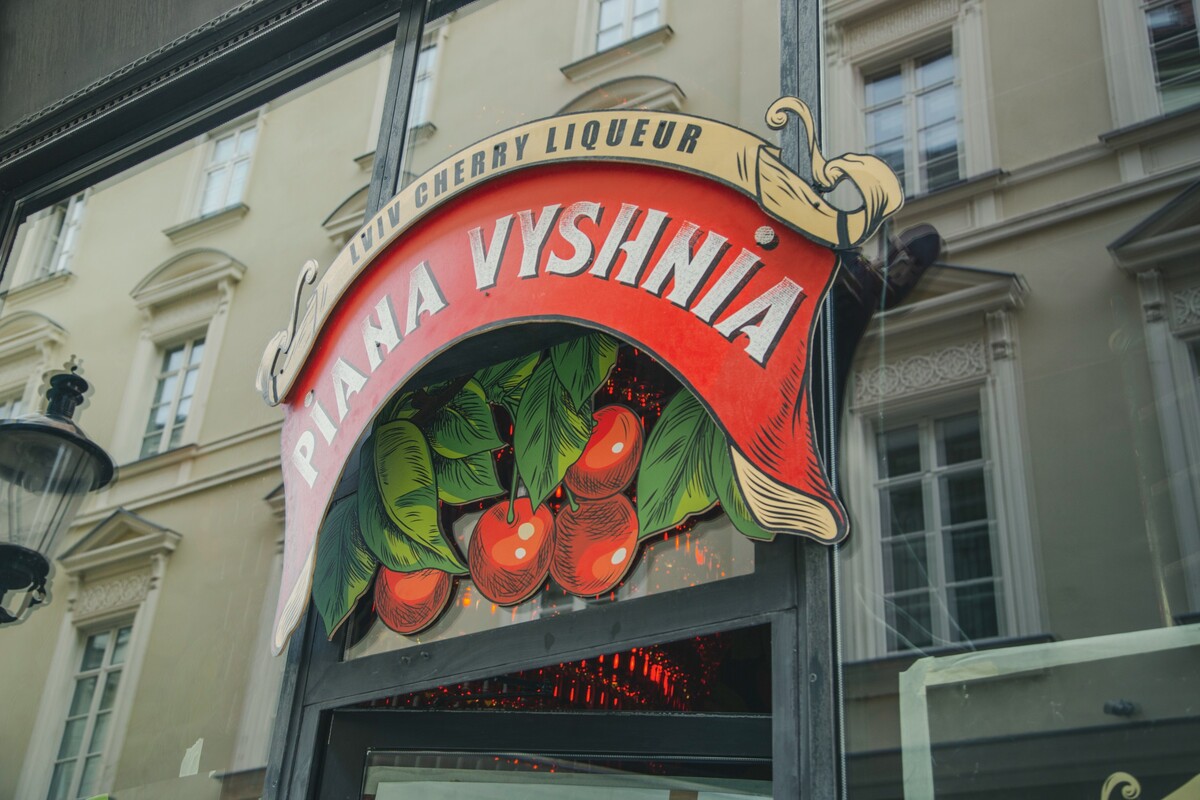 Piana Vyshnia je legendárny ukrajinský bar, ktorý nájdeš aj v Poľsku, Moldavsku či Rumunsku.