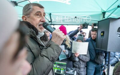 Trochu jiná zabijačka: Na předvolebním meetingu Andreje Babiše došlo na prejt i fyzické potyčky (Reportáž) 