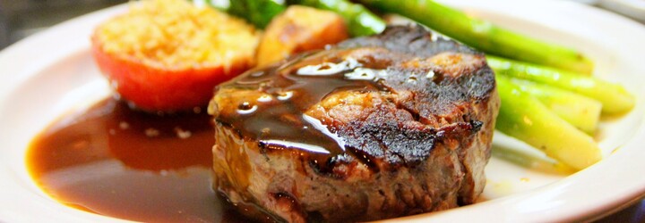 Francie zakáže používat slova jako „steak“ nebo „klobása“ k popisu vegetariánských výrobků