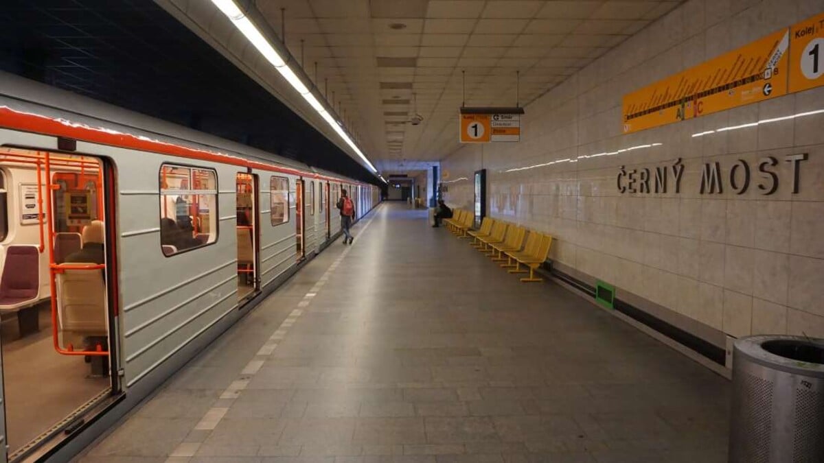 Metro Černý Most