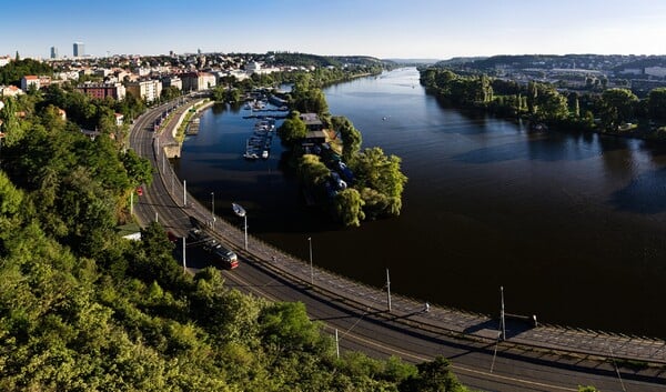 Začneme něčím jednoduchým. Víš, která česká řeka je nejdelší?