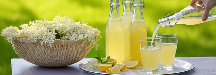 Recept na domácí bezinkovou šťávu nabitou vitamíny