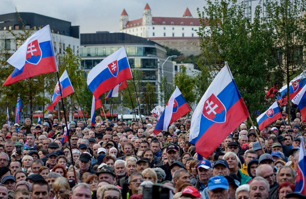 Slováci, SR