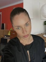 25letá Tea přestavěla byt, ve kterém vyrostla. „Šla jsem na to nízkonákladově,“ říká