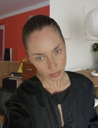 25letá Tea přestavěla byt, ve kterém vyrostla. „Šla jsem na to nízkonákladově,“ říká