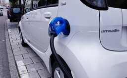 26 elektromobilov, ktoré si na Slovensku môžeš objednať už dnes. Niektoré stoja menej než 20-tisíc eur