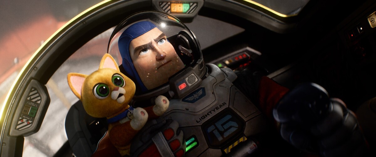 Lightyear, Buzz