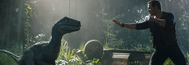 Agresívne dinosaury, utekajúce dinosaury a vystrašená záchranná skupina ľudí. Debutový trailer pre pokračovanie Jurassic World je tu!