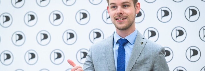 Česká republika je v rámci Evropské unie nadprůměrně velká země. Nejsme jenom nějaká malá zemička, říká Pirát František Kopřiva