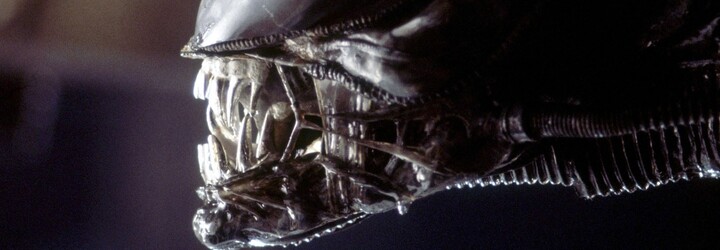 V nejnovějších ukázkách z Alien: Covenant mají lidé jasnou úlohu. Utíkat, skrýt se a modlit se o přežití
