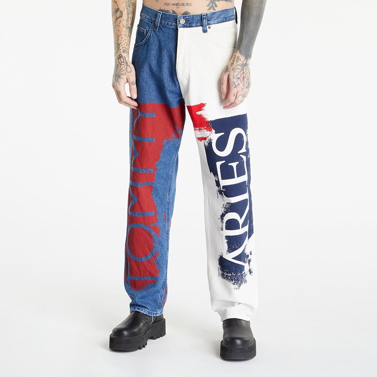 Tommy Jeans, Aries 
