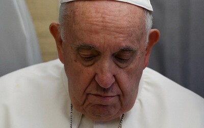 Papež František nevylučuje, že odstoupí z funkce. Kvůli zdravotním potížím už nemůže cestovat jako kdysi.