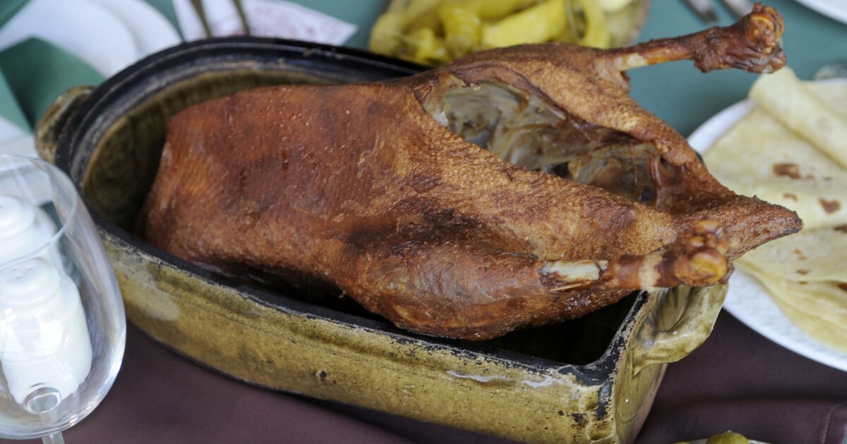 Svatomartinská husa letos podražila. Kolik za ni zaplatíš a jak ji pořídit levněji?