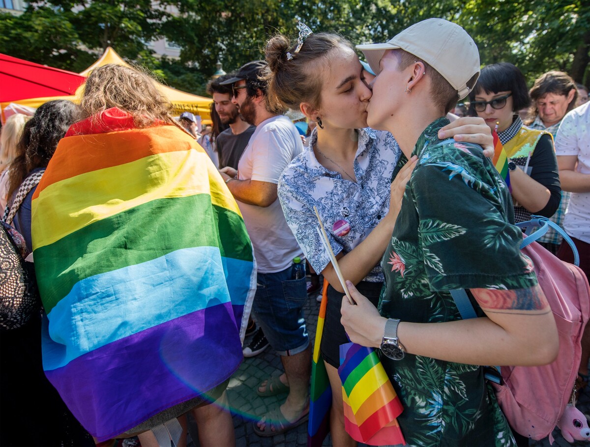 Na snímke účastníci sprievodu 9. ročníka festivalu Dúhový pride v Bratislave 20. júla 2019.