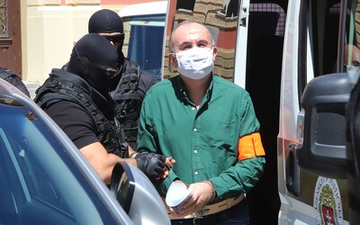 Kajetánovi Kičurovi Špecializovaný trestný súd predĺžil väzbu o ďalších sedem mesiacov.