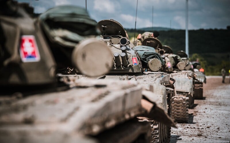 Do aktívnych záloh sa prihlásilo len 86 Slovákov. Ministerstvo obrany kritizuje nastavenie systému, mnohí sa obávajú aj vojny.