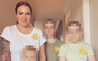Našila deťom židovské hviezdy a postavila ich pred objektív. Kontroverzná Austrálčanka takto protestuje proti očkovaniu.