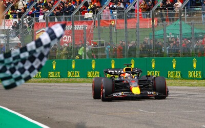F1: Max Verstappen vyhral Veľkú cenu Emilia Romagna.