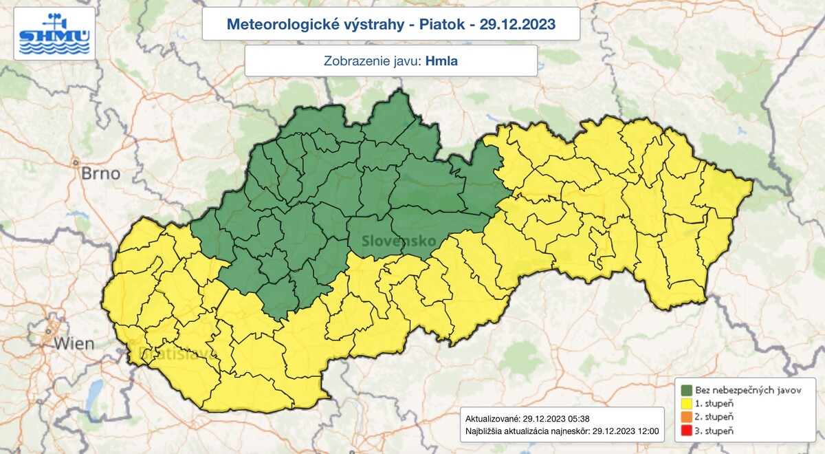 Meteorologická výstraha 1. stupňa pred hmlou. 