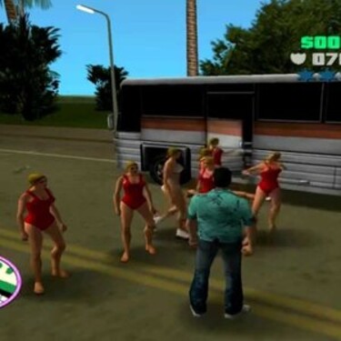 Akým cheatom si docielil, aby Tommyho v GTA: Vice City nasledovali ženské sexy herečky?