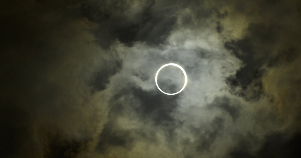 Česko čeká vzácné zatmění Slunce. Znovu se zopakuje se až za 50 let