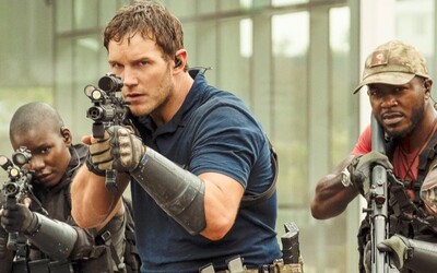 Chris Pratt bojuje s mimozemšťanmi v budúcnosti vzdialenej 30 rokov. V akčnom traileri stíhačky zrovnávajú so zemou celé mesto