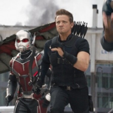 Prečo sa vo filme neobjavili Ant-Man a Hawkeye?