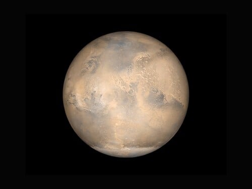 Kolik Měsíců má planeta Mars a jak se jmenují?
