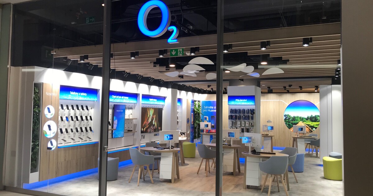 O2 Cz Presentation O2 přichází s nabídkou neomezených dat pro Česko. Zároveň přidává počet ...