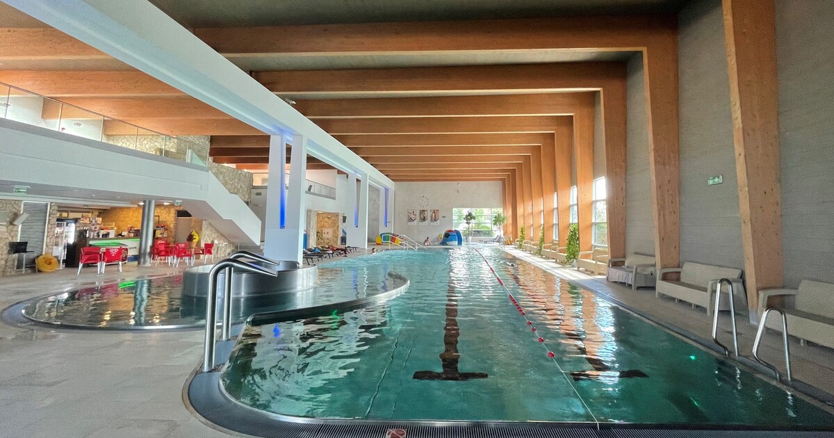 Češi se na koupališti nepřevlékají za závěsem, stěžují si Poláci. Má to prý špatný vliv na děti