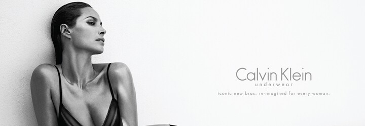 Internet je pohoršený fotkou z nejnovější kampaně Calvin Klein. Prý je sexistická a připomíná materiál pro pedofily