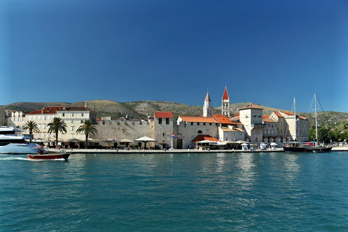 Trogir v Chorvatsku nedaleko Splitu.