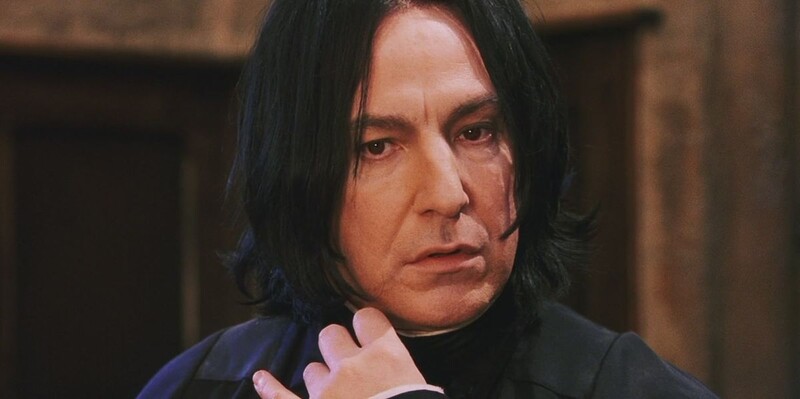 Kedy sa Snape vo filme Kameň mudrcov prvýkrát rozprával s Harrym Potterom?