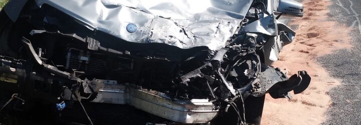 V Praze se srazil autobus s osobním vozem, nehoda si vyžádala minimálně 12 zraněných dětí
