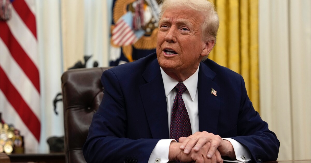 Donald Trump pozastavil zahraniční pomoc. Výjimku udělil jen dvěma zemím