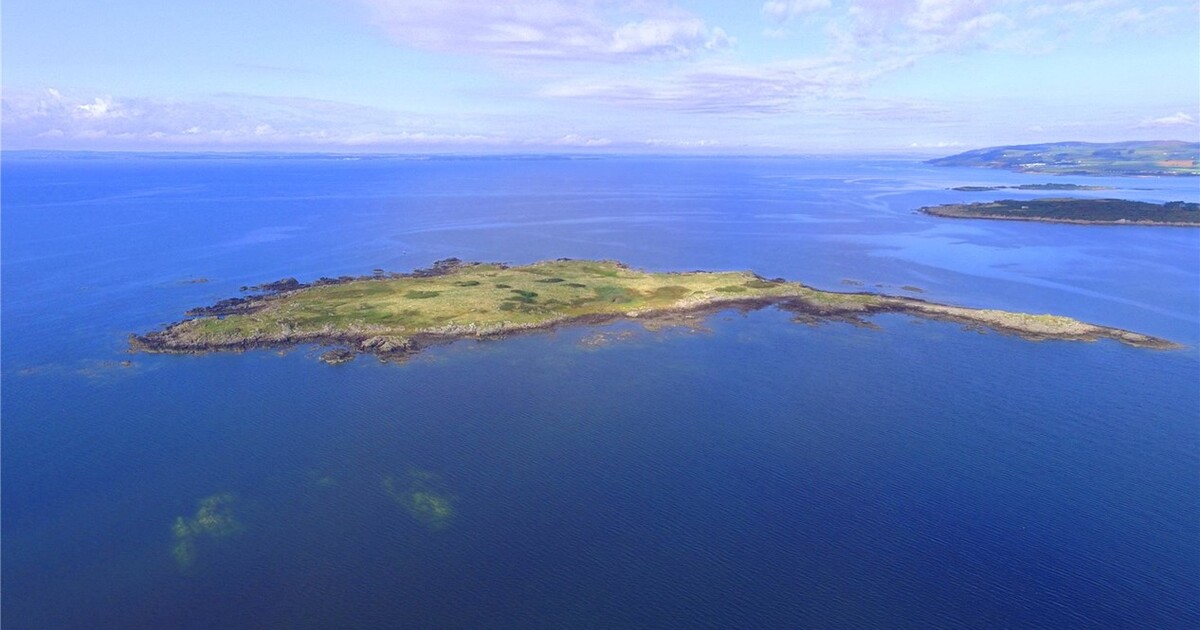 Můžeš si koupit vlastní ostrov, je levnější než byt v Praze. Co toto místo nabízí?