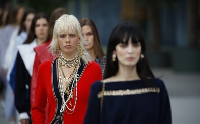 32 módnych značiek uzavrelo dohodu o znižovaní vplyvu na životné prostredie. Medzi nimi aj Chanel, H&M či adidas 32 módnych značiek uzavrelo dohodu o znižovaní vplyvu na životné prostredie. Medzi nimi aj Chanel, H&M či adidas