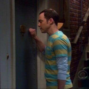 Na ktorom poschodí sa nachádzajú byty Penny, Sheldona a Leonarda?