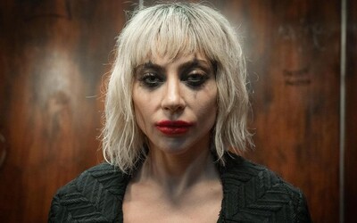 Režisér Jokera 2 oficiálne ukázal Lady Gagu ako Harley Quinn. Nakrúcanie sa skončilo a film bude dokončovať rok a pol