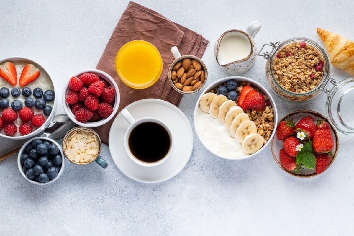 Raňajky môžu byť najdôležitejším jedlom dňa. Ale nemusia.