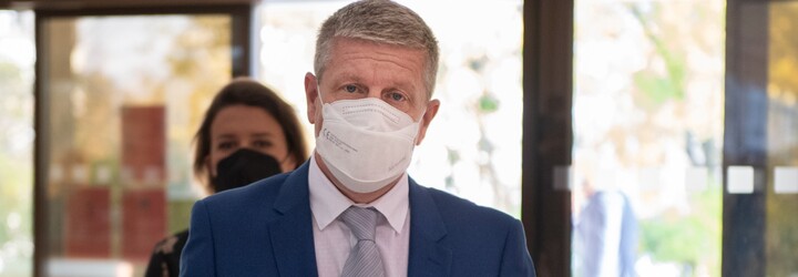 Záujem o tretiu dávku vakcíny proti covidu je enormný, tvrdí Lengvarský. Môže za to vraj najmä finančná odmena