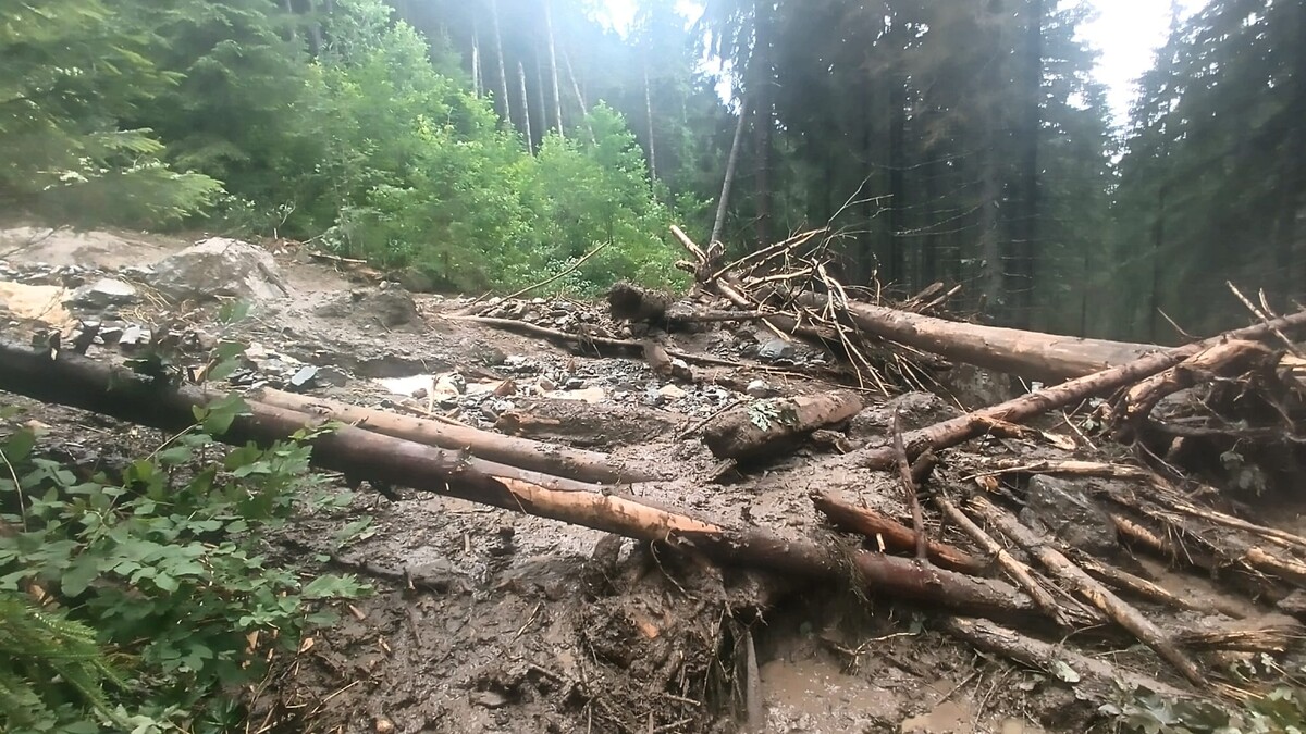 sesuv půdy, tatry