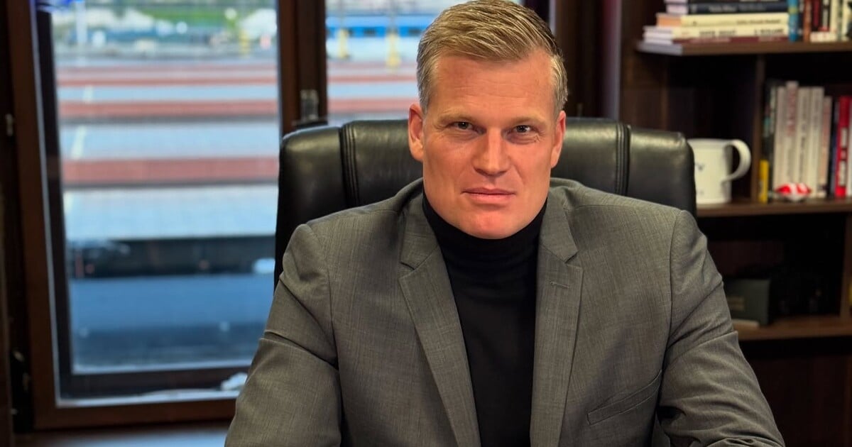 „Sieg He*l!“ Další facebookové příspěvky Filipa Turka otevřeně velebí genocidu a sexualizují nezletilé