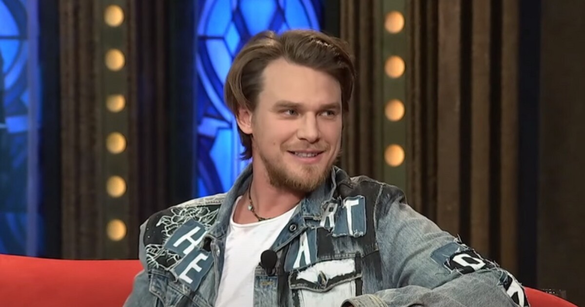 Vojta Dyk se rozpovídal o válce na Ukrajině a schytal na sítích pořádnou kritiku. Šiřte pozitivní energii, radí zpěvák