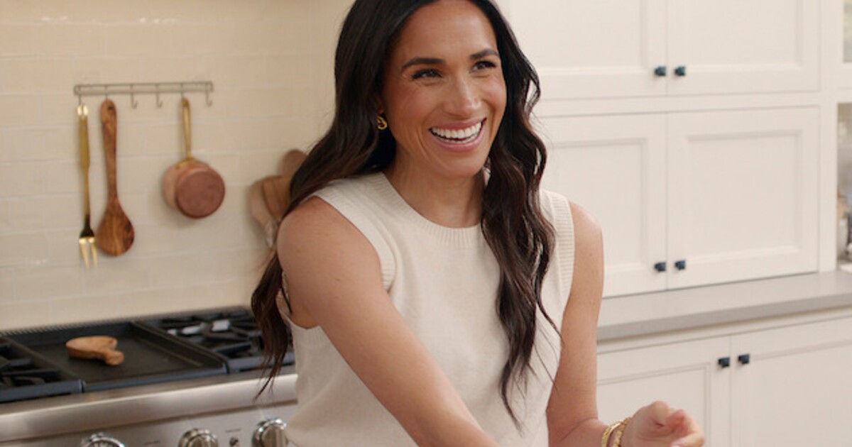 Manželku prince Harryho pronásledují samé přešlapy. Lidé na Meghan opět útočí